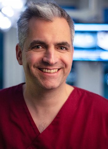 Dr. med. Oliver Zernial