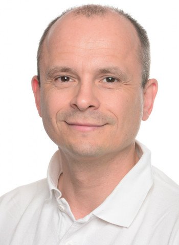 Dr. Dr. Anders Henningsen